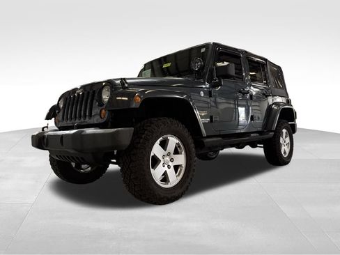 Used 2007 Jeep Wrangler Unlimited Sahara w/ Trailer Tow Group AWD/4WD image 10