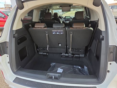 New 2026 Honda Odyssey Elite image 6