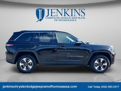 Used 2024 Jeep Grand Cherokee Limited 4xe AWD/4WD image 2