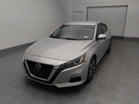 Used 2021 Nissan Altima 2.5 SV FWD image 15
