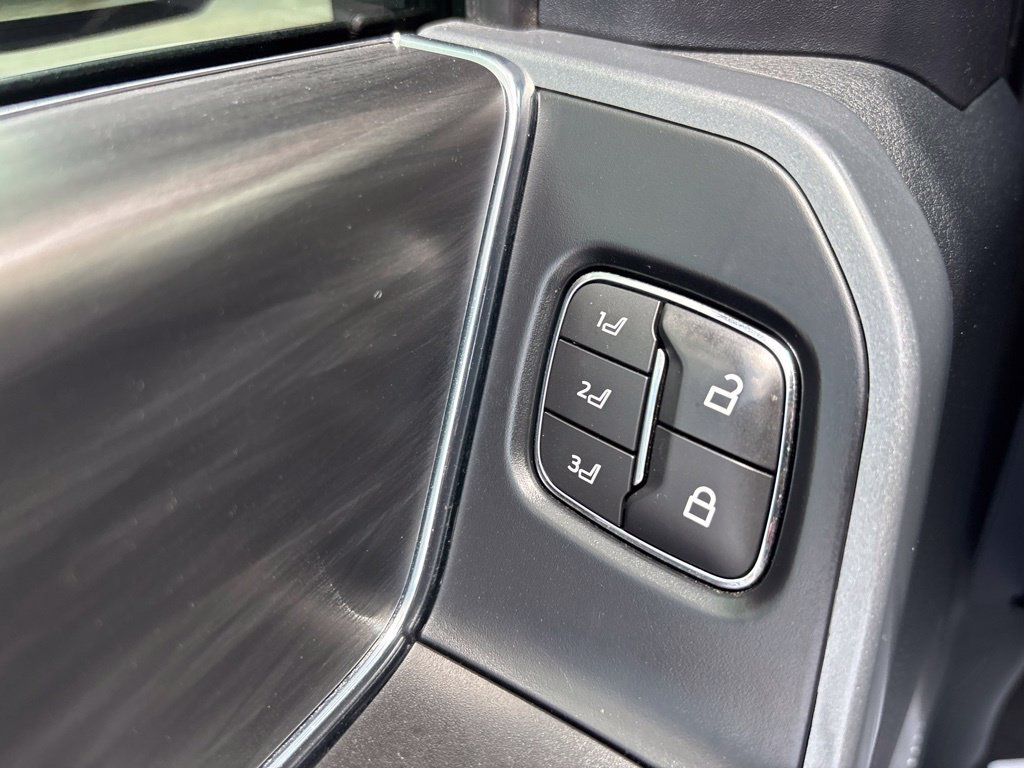 Used 2024 Ford F150 Lariat w/ Equipment Group 502A High AWD/4WD image 18