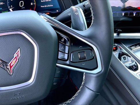 Used 2021 Chevrolet Corvette Stingray Preferred Conv w/ Z51 Performance Package RWD image 9