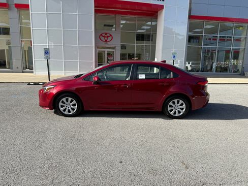 New 2026 Toyota Corolla LE image 2