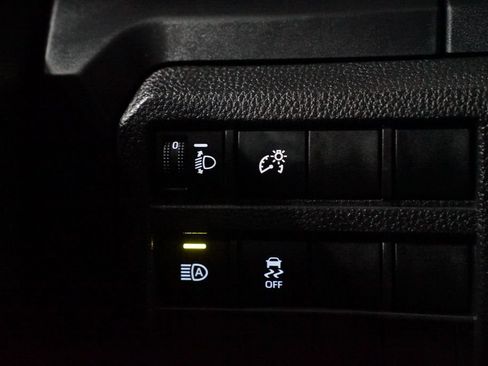 Certified 2025 Toyota Tacoma SR RWD image 23