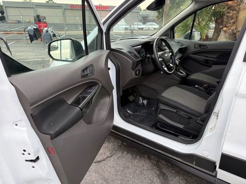 Used 2019 Ford Transit Connect XL image 9