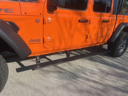 Used 2025 Jeep Gladiator Mojave w/ Safety Group image 31