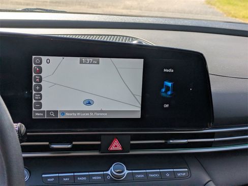 Used 2024 Hyundai Elantra SEL image 24