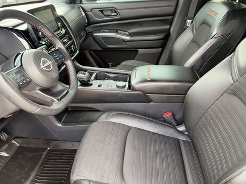 Used 2023 Nissan Pathfinder Rock Creek AWD/4WD image 9