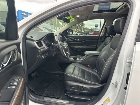 Used 2022 GMC Acadia Denali w/ Denali Technology Package image 19