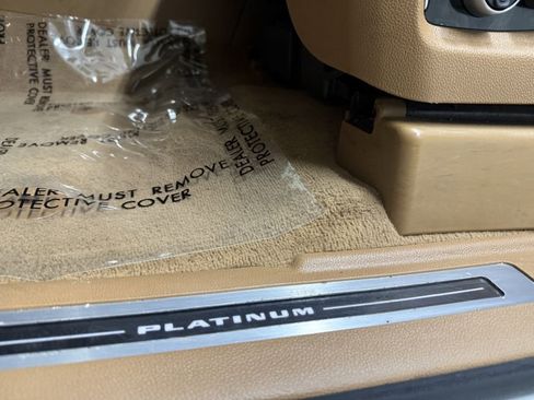 Used 2016 Cadillac Escalade ESV Platinum image 9