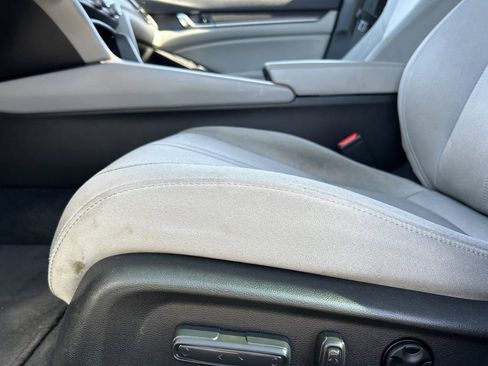Used 2019 Honda Accord EX image 22