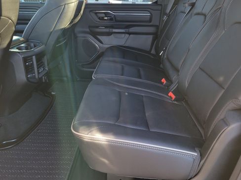 Used 2022 RAM 1500 Limited w/ Bed Utility Group image 8