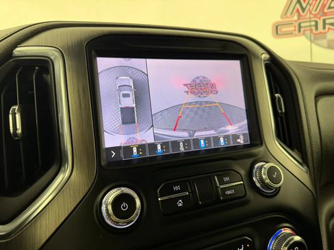 Used 2019 GMC Sierra 1500 Denali w/ Technology Package AWD/4WD image 18