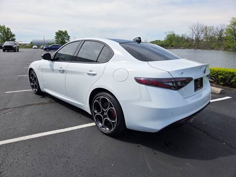Used 2024 Alfa Romeo Giulia Ti AWD/4WD image 22