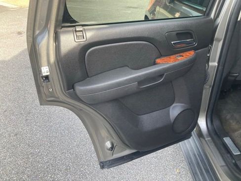 Used 2007 Chevrolet Tahoe LT RWD image 48