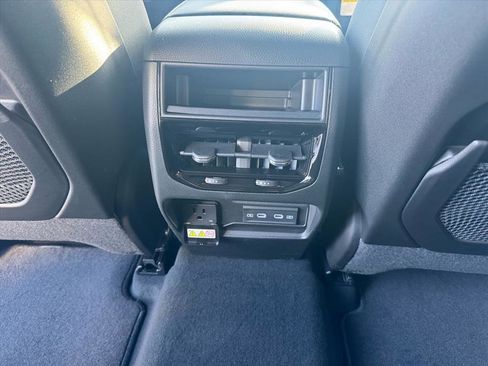 Used 2026 Jeep Grand Cherokee 4WD image 15