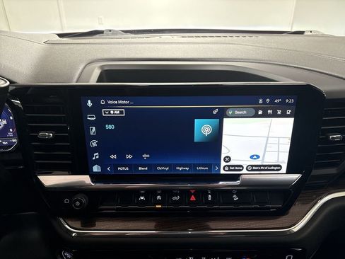 Used 2024 Chevrolet Silverado 1500 RST w/ Z71 Off-Road Package image 35