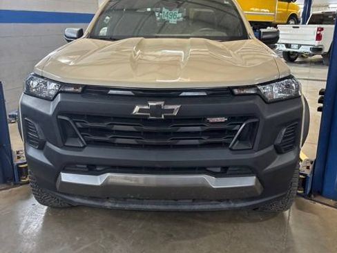Used 2023 Chevrolet Colorado Trail Boss w/ Advanced Trailering Package AWD/4WD image 2