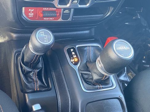 Used 2021 Jeep Gladiator Mojave w/ Safety Group image 28