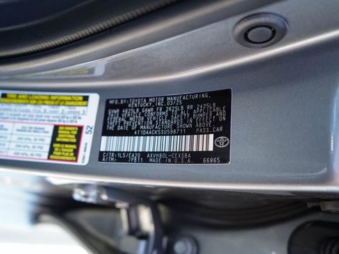 Used 2025 Toyota Camry SE w/ Convenience Package FWD image 41