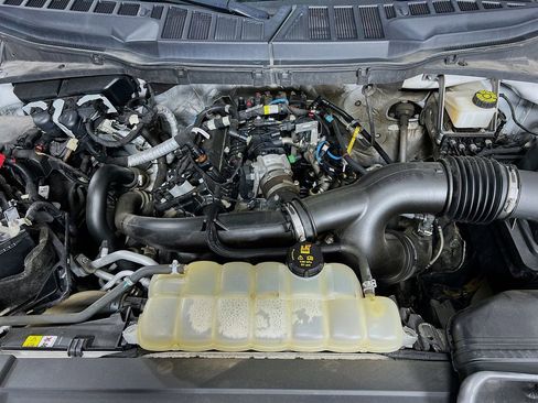 Used 2021 Ford F150 Lariat w/ Equipment Group 502A High AWD/4WD image 32
