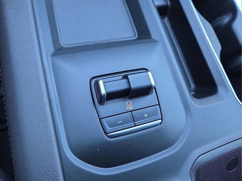 Used 2024 GMC Sierra 3500 Denali w/ Denali Reserve Package image 20