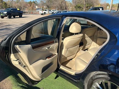 Used 2013 Lexus LS 460 image 21