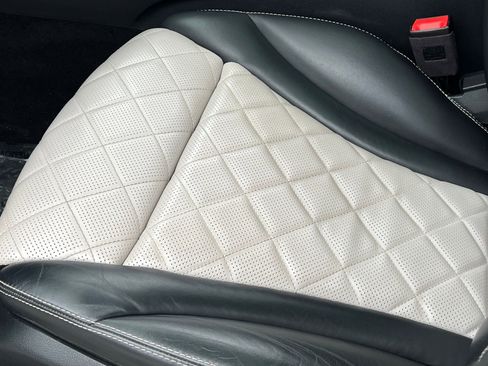 Used 2019 Mercedes-Benz GLC 300 4MATIC Coupe image 32