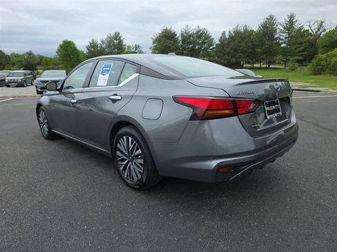 Used 2023 Nissan Altima 2.5 SV FWD image 13