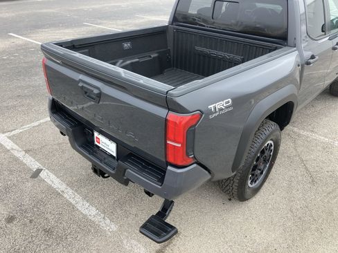 Certified 2026 Toyota Tacoma TRD Off-Road image 22