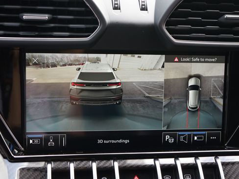 Used 2021 Lamborghini Urus image 20