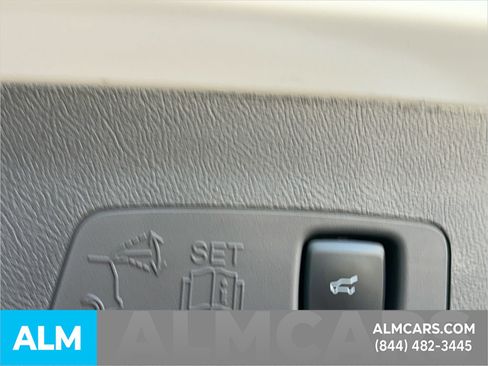 Used 2024 Lincoln Corsair Grand Touring AWD/4WD image 40