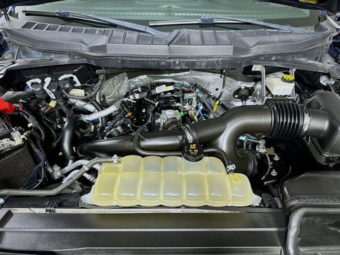Used 2023 Ford F150 XL w/ STX Appearance Package RWD image 9
