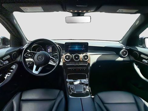 Used 2020 Mercedes-Benz GLC 300 image 14