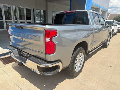 New 2026 Chevrolet Silverado 1500 LTZ w/ LTZ Premium Package AWD/4WD image 7