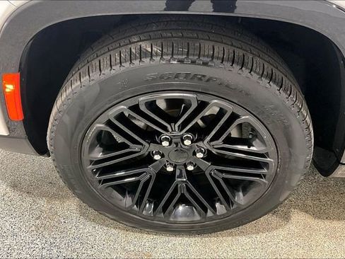 Used 2024 Jeep Wagoneer Series II image 36