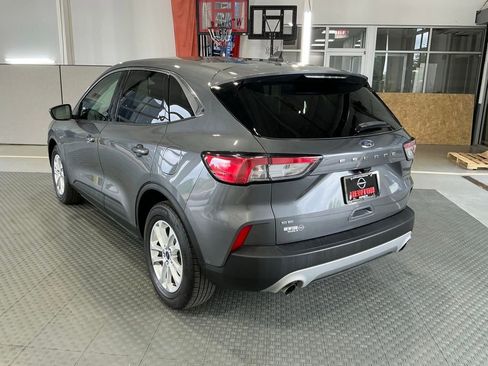 Used 2021 Ford Escape SE w/ Convenience Package FWD image 19
