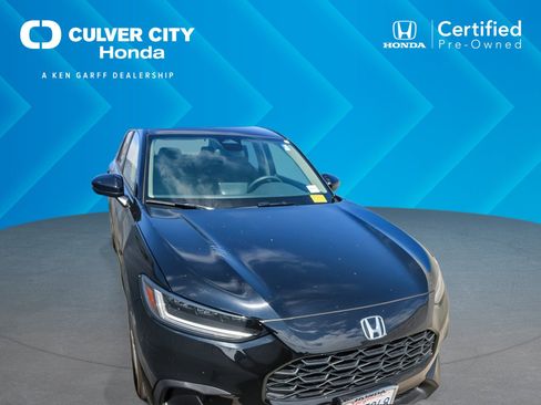 Used 2025 Honda HR-V LX image 1