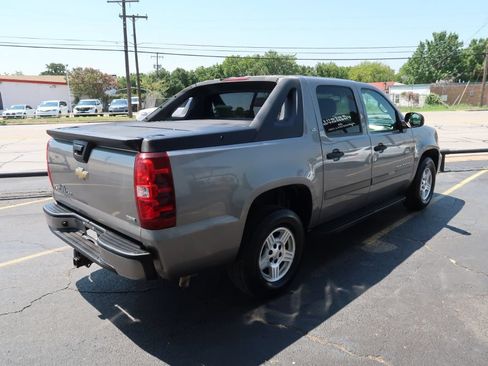 Used 2007 Chevrolet Avalanche LS RWD image 3