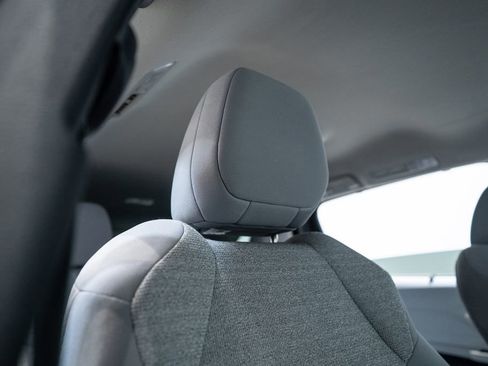 Used 2025 Toyota Sienna LE AWD/4WD image 16