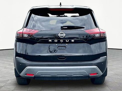 Used 2023 Nissan Rogue S image 6