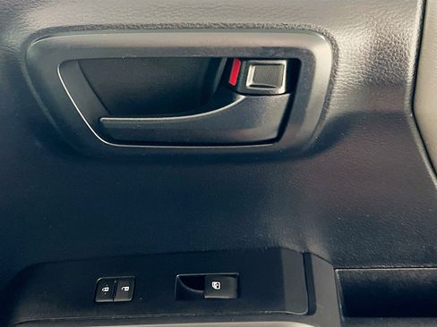 Used 2019 Toyota Tacoma SR w/ SR Convenience Package RWD image 31