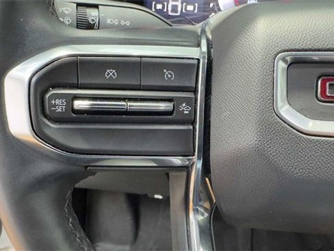 Used 2024 GMC Canyon Elevation image 28