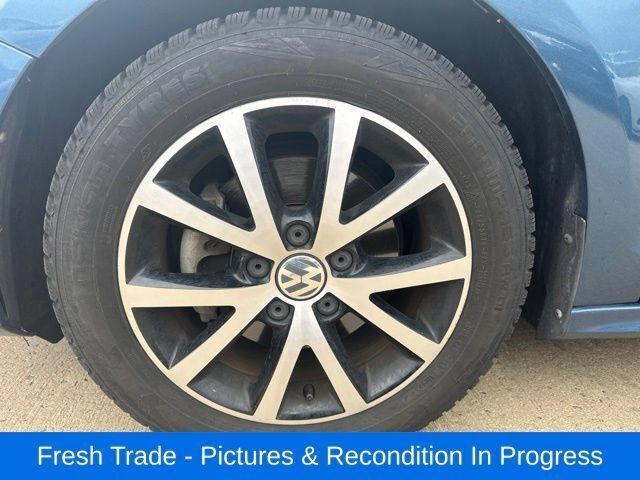 Used 2016 Volkswagen Jetta SE FWD image 9