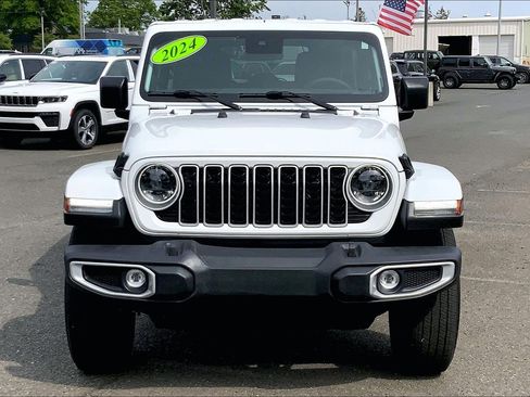 Certified 2024 Jeep Wrangler Unlimited Sahara AWD/4WD image 3