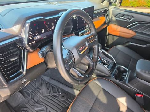Used 2025 GMC Canyon AT4 AWD/4WD image 20
