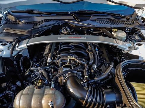 Used 2017 Ford Mustang Shelby GT350 w/ Electronics Package RWD image 31