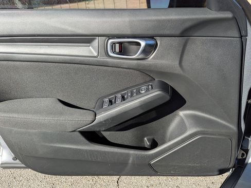 Used 2023 Honda Civic LX image 11