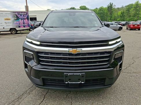Used 2026 Chevrolet Traverse LT AWD/4WD image 2