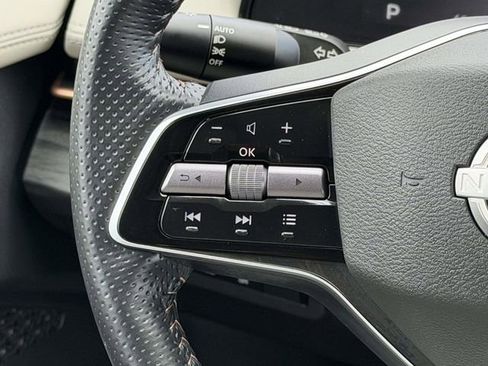 Used 2023 Nissan Ariya FWD image 19